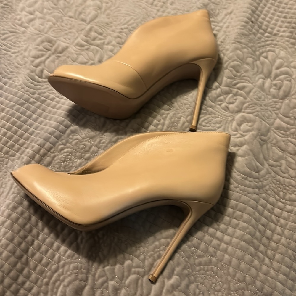 Gianvito Rossi Vamp size 41 new without box